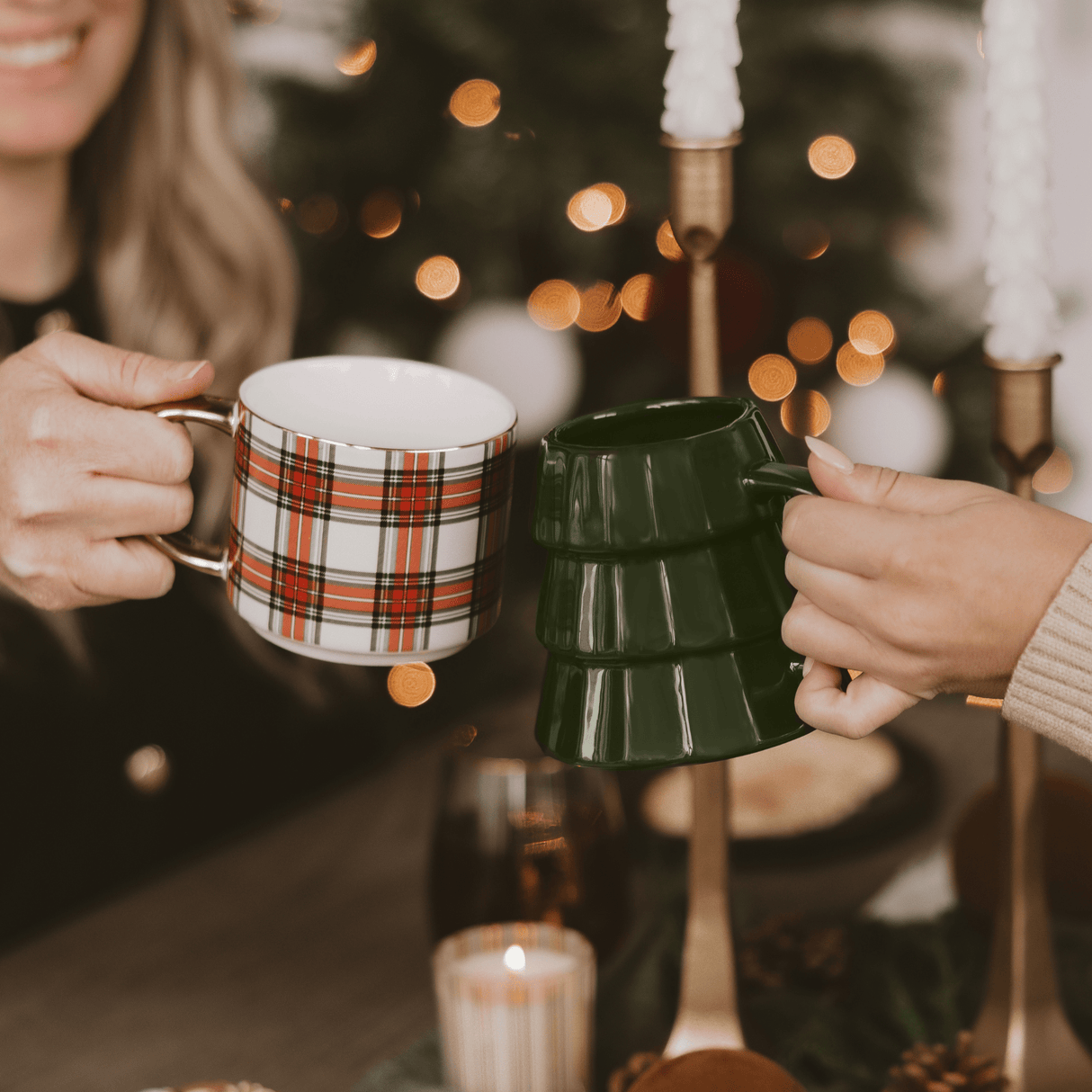 White Plaid 14oz. Gold Handle Coffee Mug