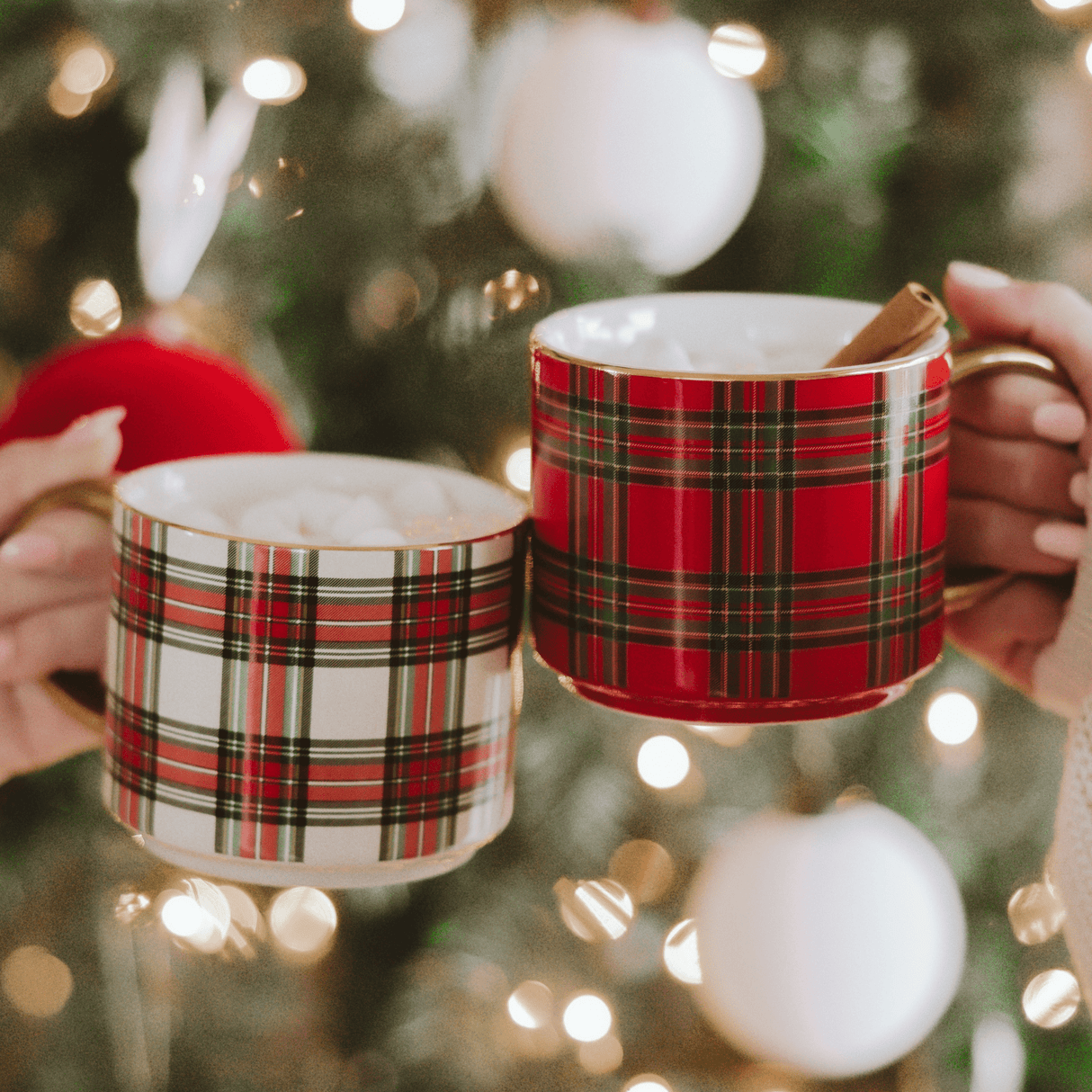 Red Plaid 14oz Gold Handle Coffee Mug