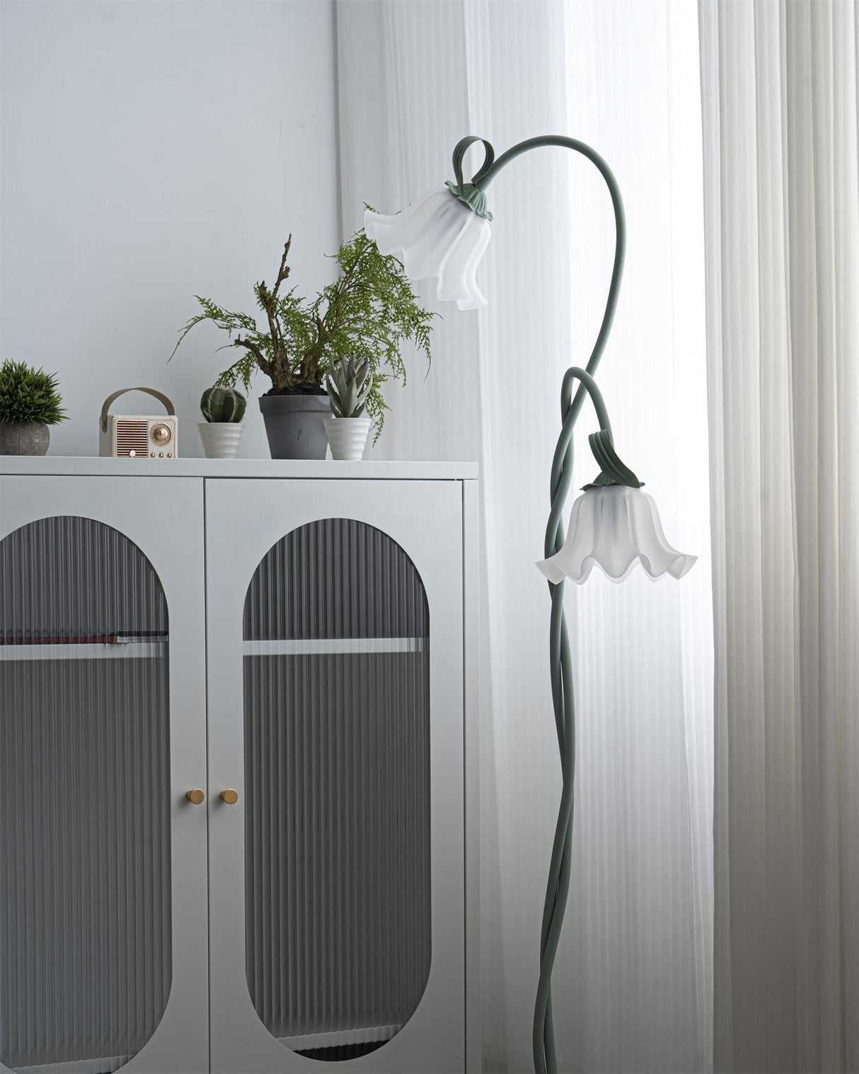 Calla Flower Floor Lamp Matte Green Floral Standing Light