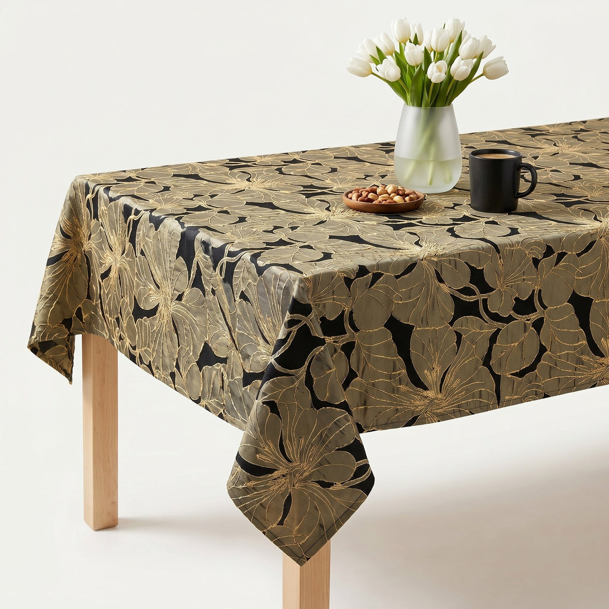 Cambridge Floral Jacquard Tablecloth – Black