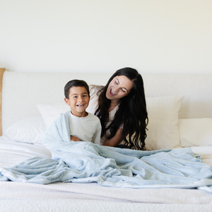Lush XL Throw Blankets by Saranoni
