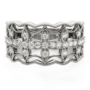 Diamond Studded Four Leaf Clover Motif Ring in 14k White Gold (1/4 cttw)