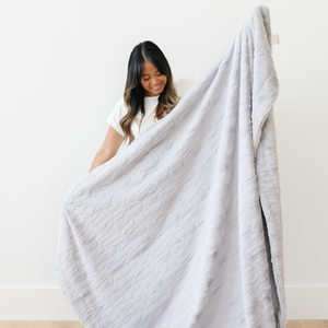 Faux Fur XL Throw Blankets by Saranoni