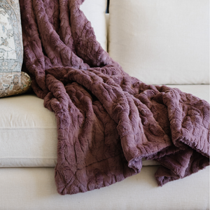 Faux Fur Throw Blankets by Saranoni