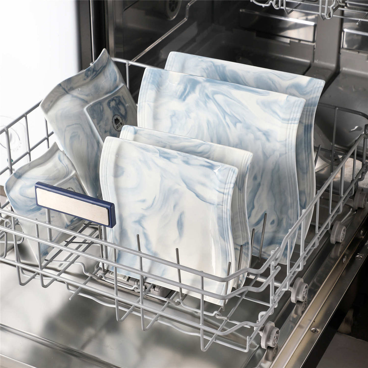 Flora 26 Piece Dinnerware Set