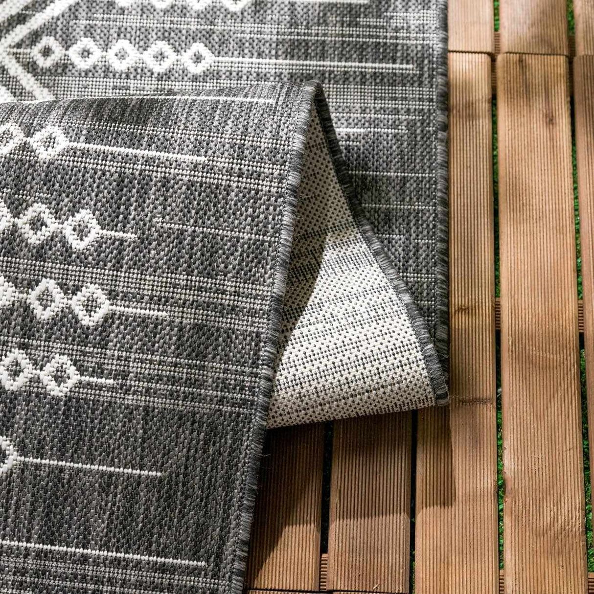 Frankville Black&White All Over Performance Rug