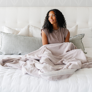 Lush XL Throw Blankets by Saranoni