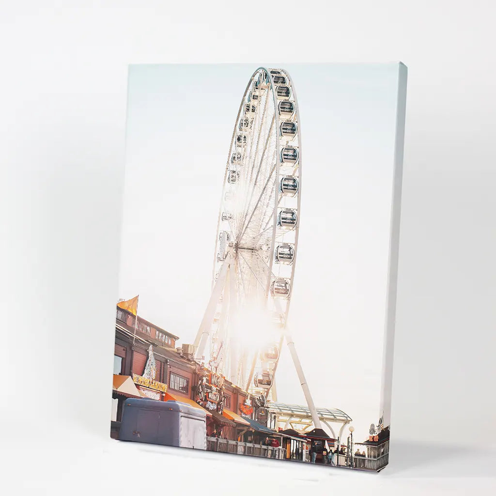 Ferris Wheel Wall Decor. Summer Beach Style