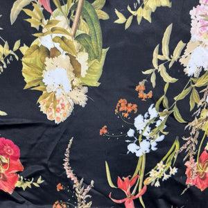Festoon Floral Digital Print Tablecloth – Black