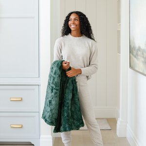 Faux Fur Throw Blankets by Saranoni
