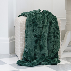 Faux Fur Throw Blankets by Saranoni