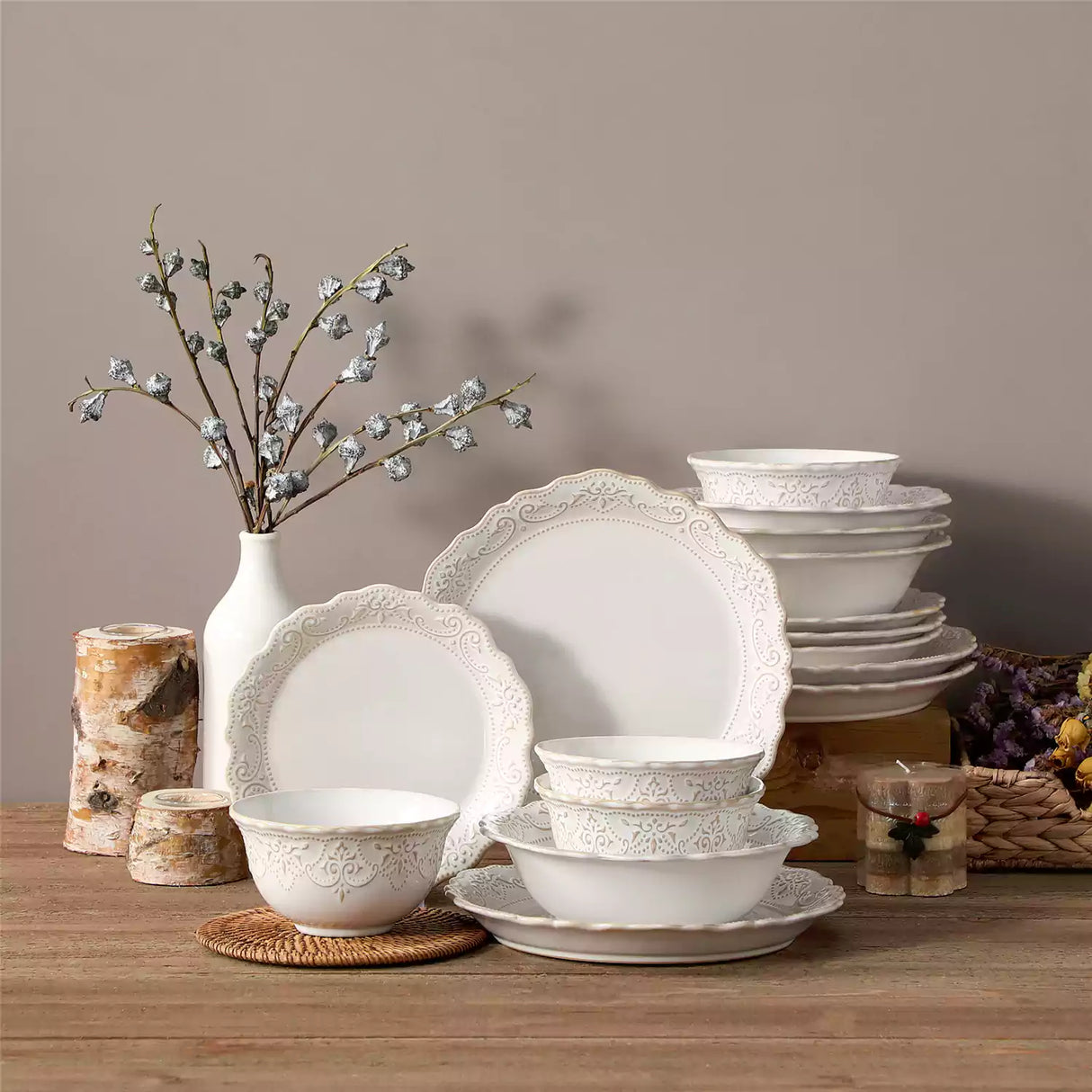 Giselle 16 Piece Dinnerware Set