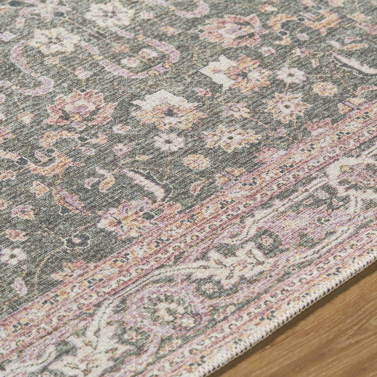Alyson Vintage Flat Pile Washable Rug