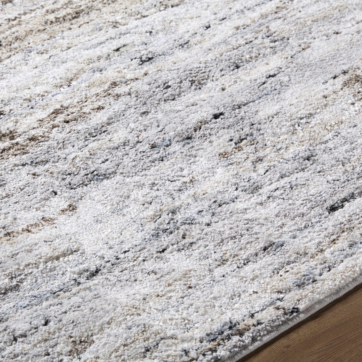 Aurera Area Rug