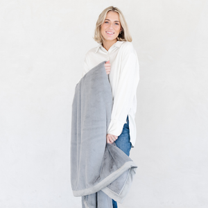 Lush XL Throw Blankets by Saranoni