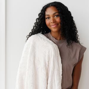 Faux Fur XL Throw Blankets by Saranoni