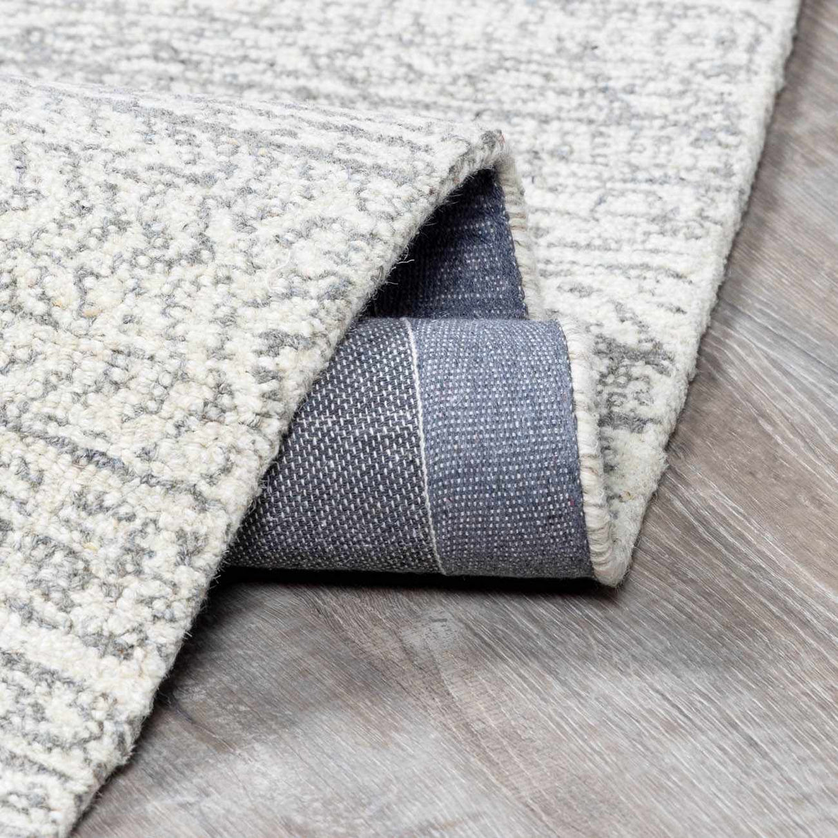 Kinmundy Tufted Maroc Wool Rug