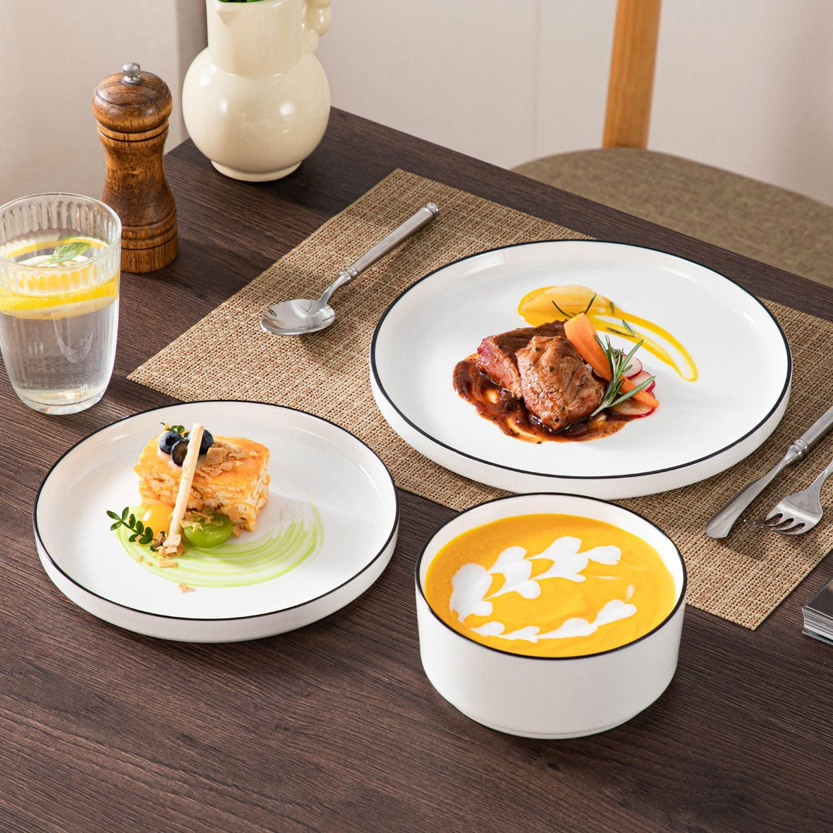 Leah 18 Piece Dinnerware Set for 6