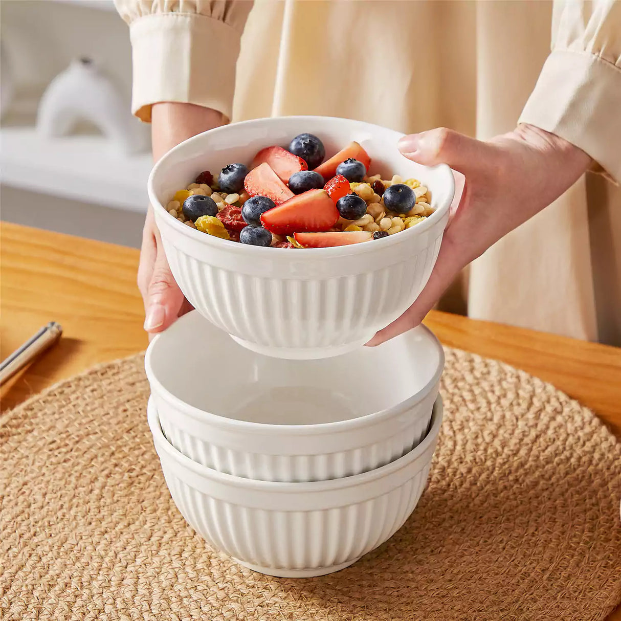 Leila 16 Piece Dinnerware Set