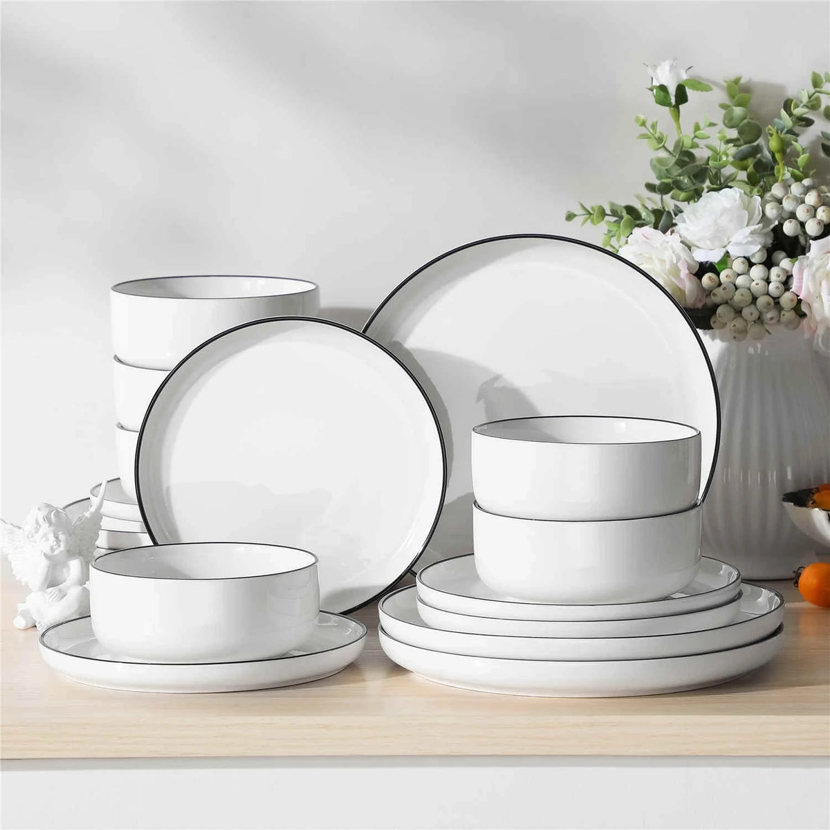 Luna Marble Pink 18 Piece Dinnerware Set
