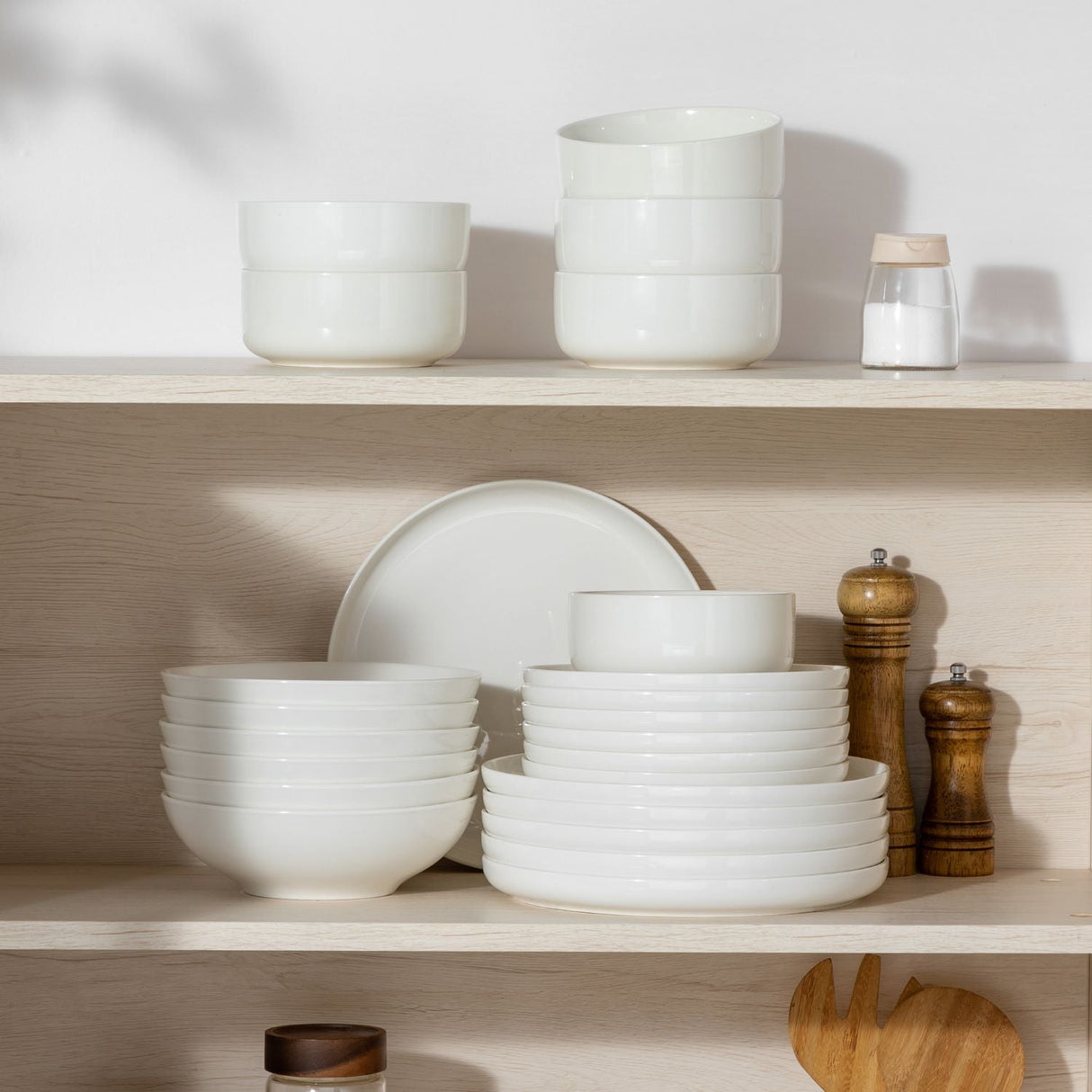 Luna 24 Piece Dinnerware Set for 6