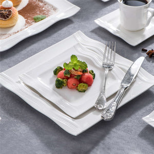 Mario 30 Piece Dinnerware Set