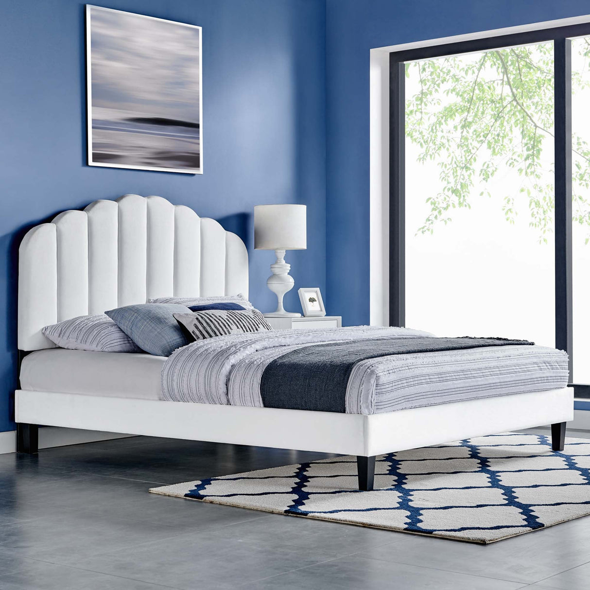 Daisy Performance Velvet Queen Platform Bed by Modway