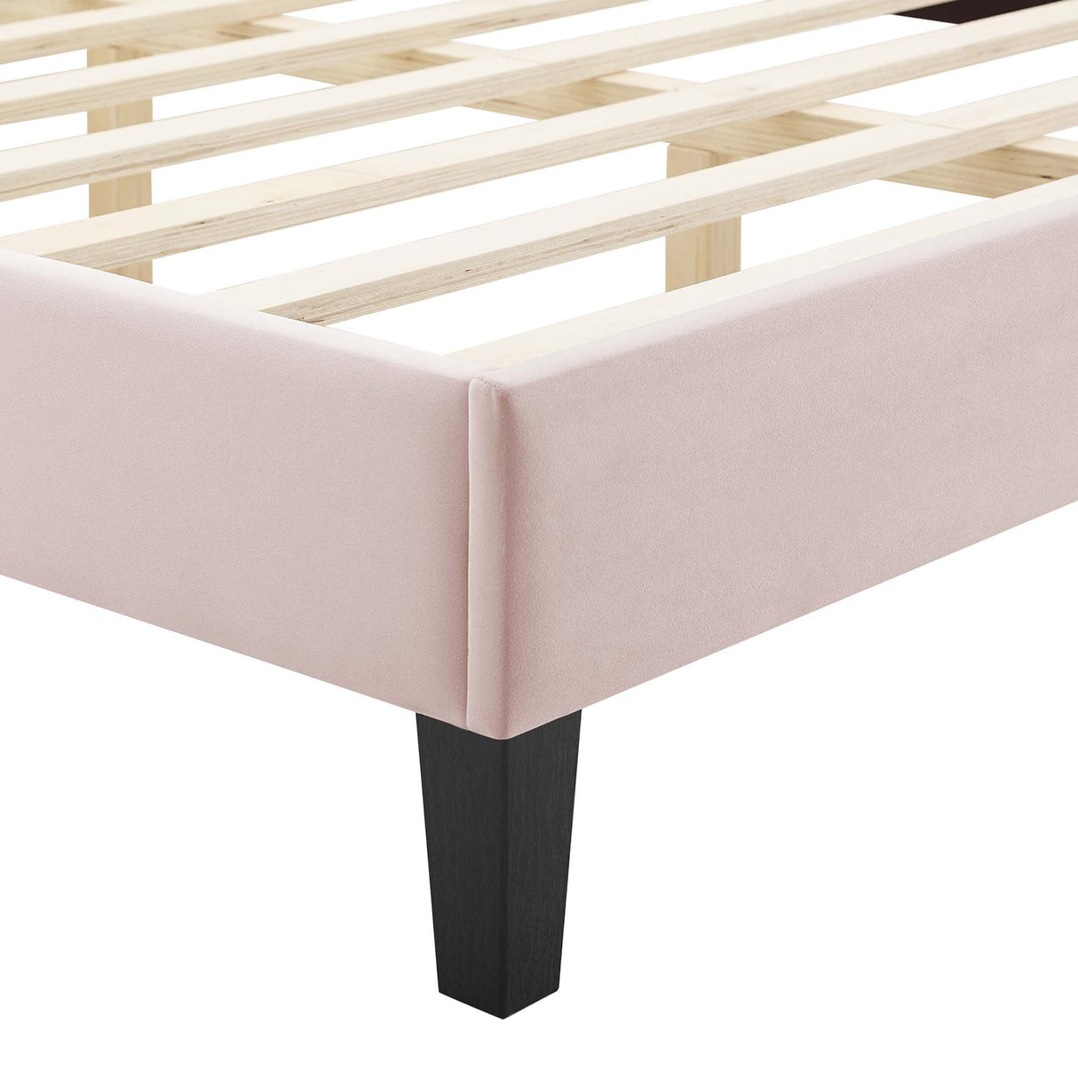 Gwyneth Tufted Performance Velvet Queen Platform Bed by Modway