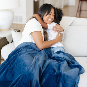 Lush XL Throw Blankets by Saranoni