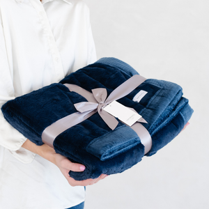 Lush XL Throw Blankets by Saranoni