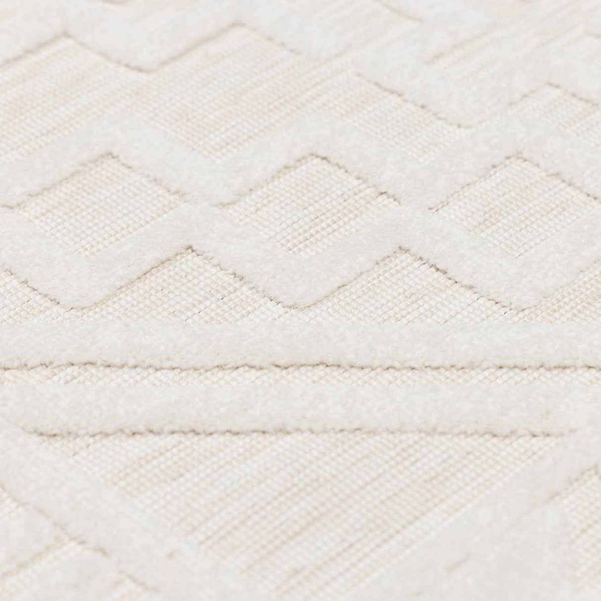 Plumtree 3D White Outdoor Rug