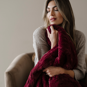 Faux Fur Throw Blankets by Saranoni