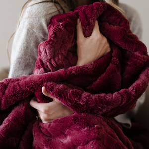 Faux Fur XL Throw Blankets by Saranoni