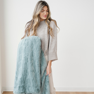 Faux Fur Throw Blankets by Saranoni