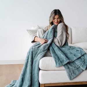 Faux Fur XL Throw Blankets by Saranoni