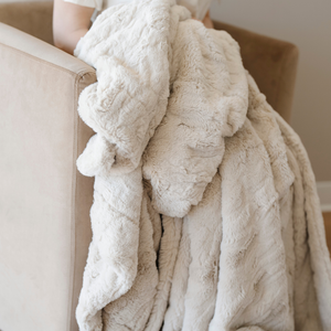 Faux Fur Throw Blankets by Saranoni