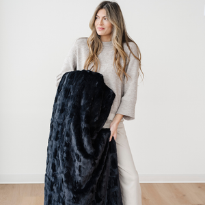 Faux Fur XL Throw Blankets by Saranoni