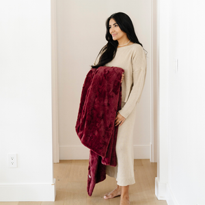 Faux Fur Throw Blankets by Saranoni