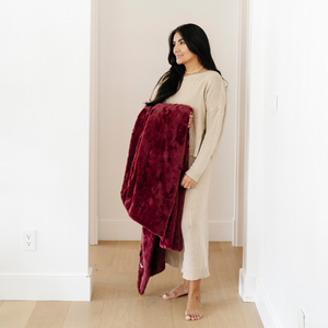 Faux Fur Throw Blankets by Saranoni
