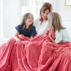 Lush XL Throw Blankets by Saranoni