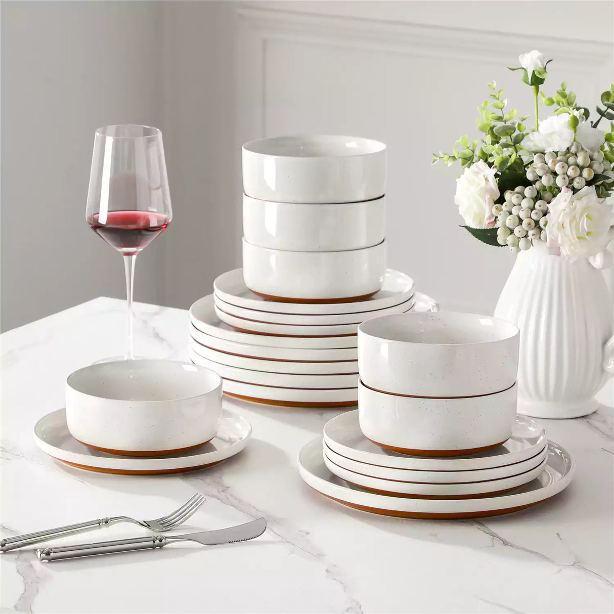 Tara Pink 18 Piece Dinnerware Set