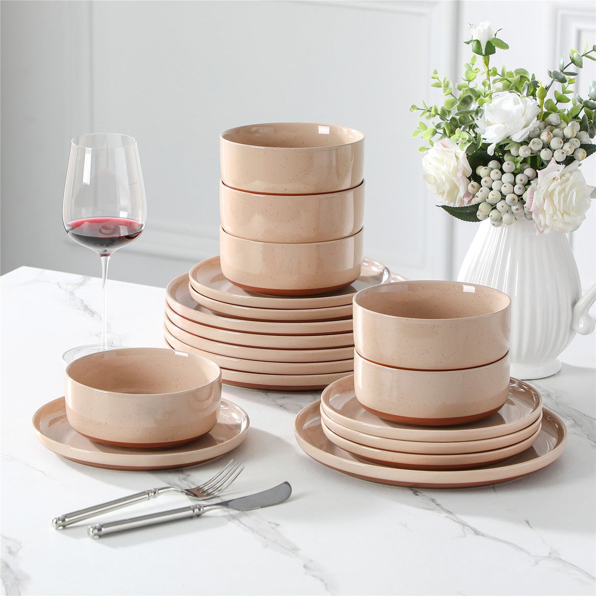 Tara Pink 18 Piece Dinnerware Set