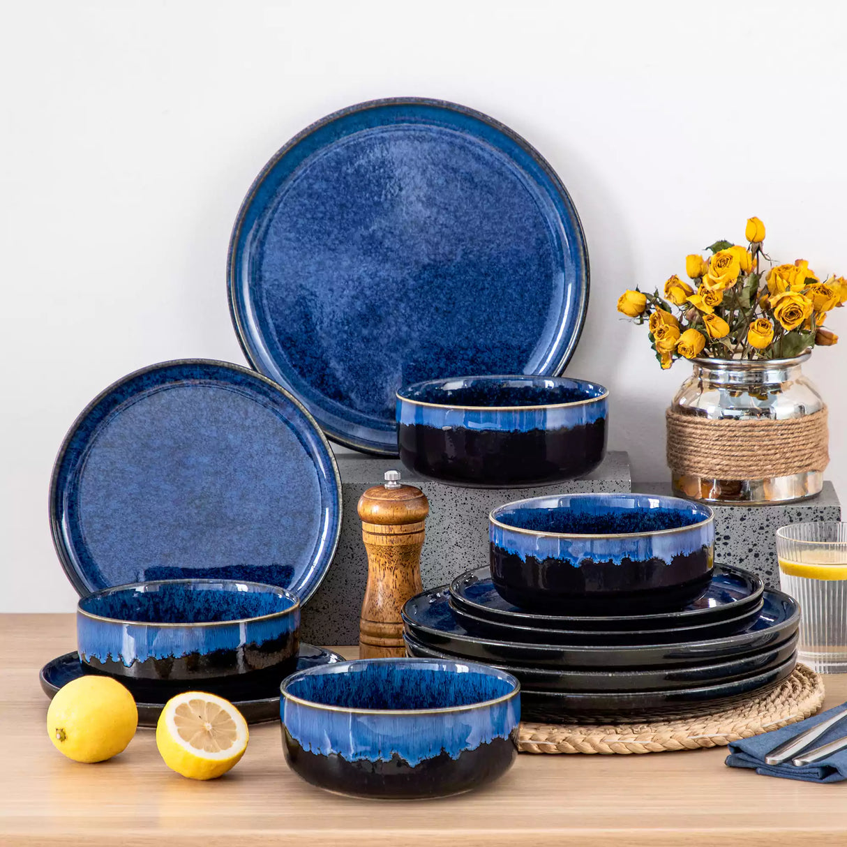 Starry Lipped-Edge 12 Piece Dinnerware Set