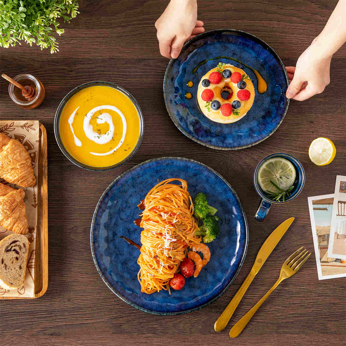 Starry 16 Piece Dinnerware Set