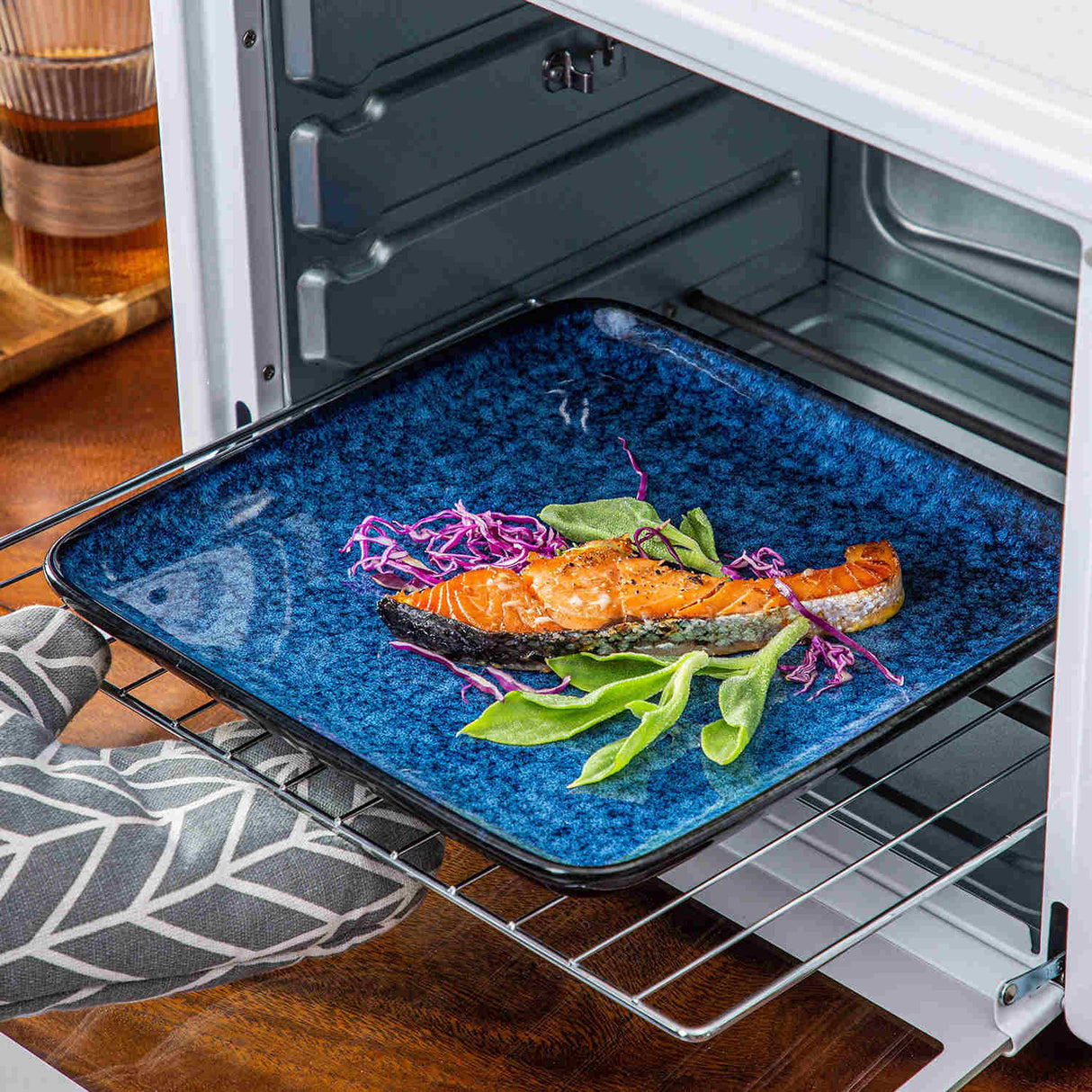 Stern Dinner Plates Set of 4