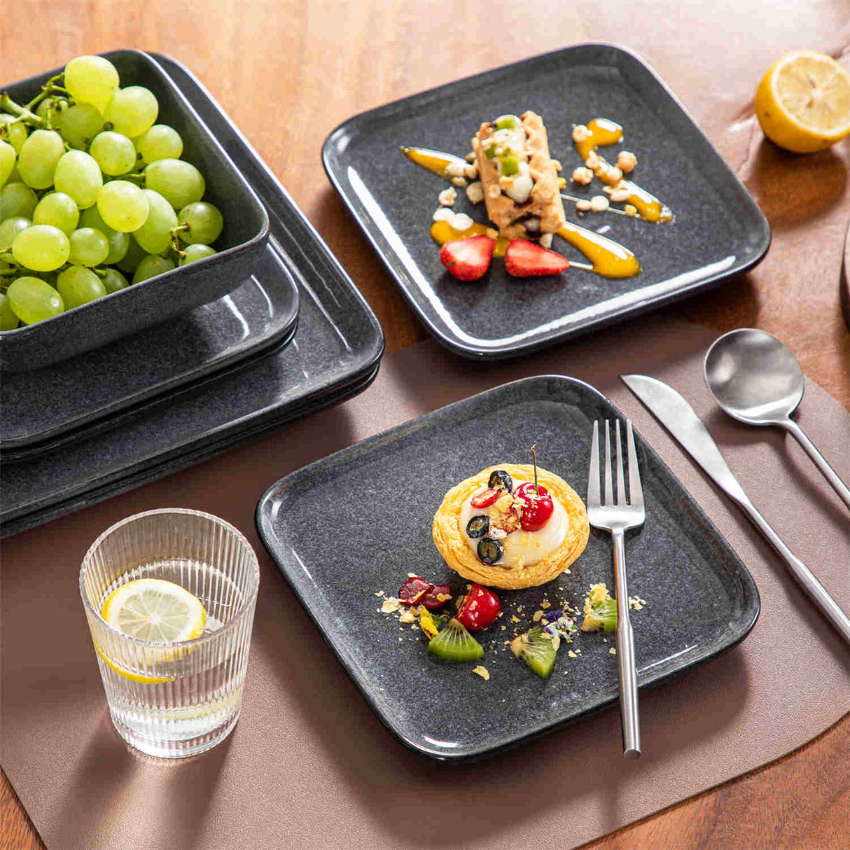 Stern 16 Piece Dinnerware Set