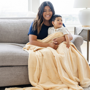 Lush XL Throw Blankets by Saranoni