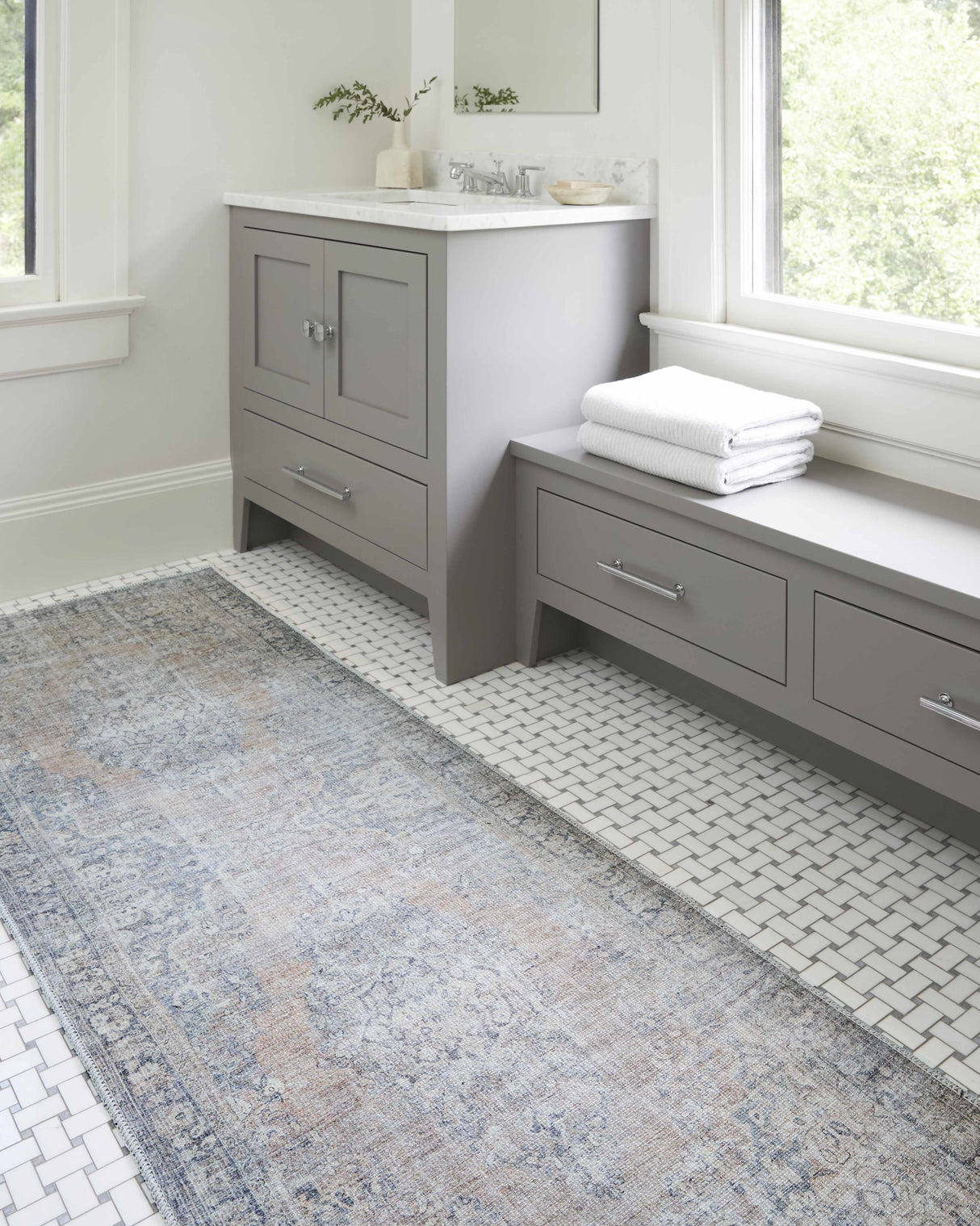 Yachi Washable Area Rug
