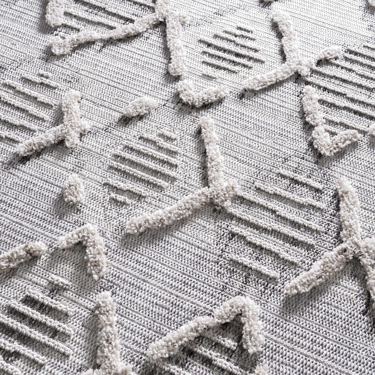 Bogtong High-Low Rustic Rug
