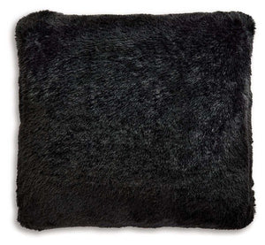 Gariland - Faux Fur Pillow